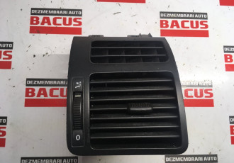 Grila bord dreapta VW Touran cod: 1t0819704a