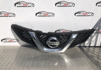 Grila centrala bara fata Nissan Qashqai 2 (2013-2016) [J11] 62310-4em0d b1