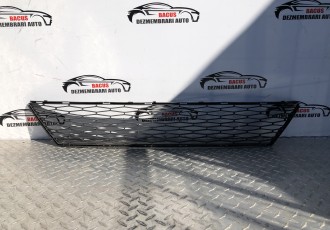 Grila centrala bara fata, Seat Ibiza 5 cod- 6J0853667C