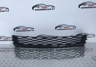Grila Centrala Bara Fata  Skoda Rapid Cod 5JA853677C