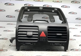 Grila de ventilatie bord centrala VOLKSWAGEN GOLF V 1K1 2003 - 2009 cod- 1k0815735b