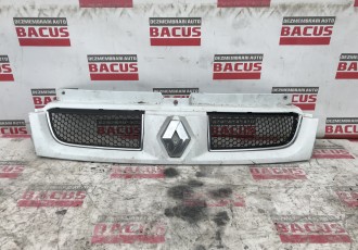 Grila fata Renault Trafic 2001-2006 cod 7700313438