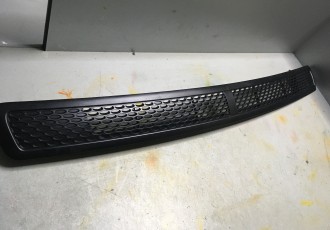 Grila pe capota motor Mercedes-Benz Sprinter W906 cod- A9018300718