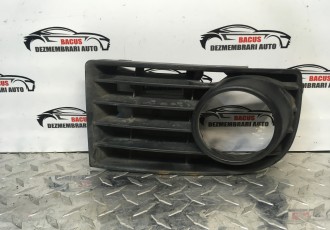 Grila proiector dr Vw Golf5 An 2003-2009 cod 1K0853666B