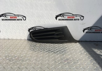 Grila proiector dreapta VW Golf 6 cod: 5k0853666a