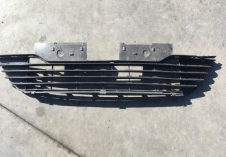 Grila radiator Citroen C4 cod: 9646215877