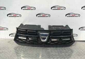 Grila superioara bara fata Dacia Logan 2 MCV cu sigla dacia 2017-2020 cod- 623107554R