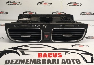 Grila Ventilatie Aer Bord Centrala Cu Buton Avarii Vw Golf 6 COD 5K0815736D