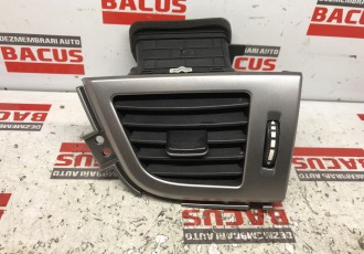 Grila Ventilatie Aer Bord Dreapta Hyundai i30 An 2015 Cod 97490A6000