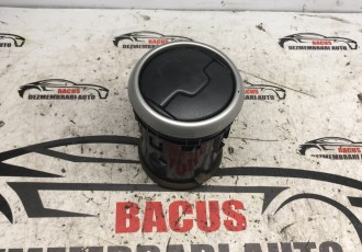 Grila Ventilatie Aer Bord Nissan Qashqai An 2012 COD : 68760JD10A
