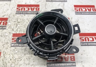 Grila Ventilatie Aer Bord Toyota Auris An 2018 Cod 5556862280