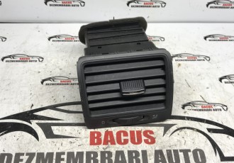 Grila Ventilatie Aer Bord VW Golf 5 Cod: 1K0819709