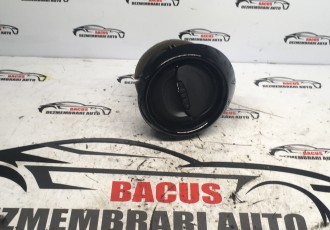 Grila Ventilatie Aer Renault Captur / Clio 4 Cod 08239 006