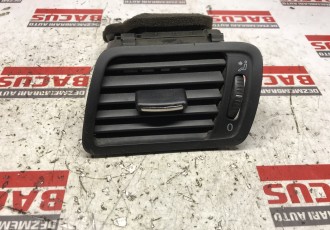 Grila Ventilație Aer Stânga Vw Passat B6 Cod 3C1819701E