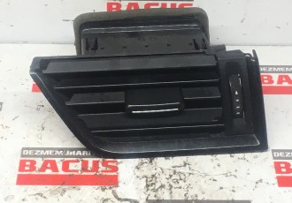 Grila Ventilatie Bord Dreapta Fata Skoda Octavia 3 Cod 5E0819702