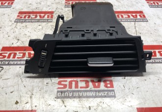 Grila Ventilatie Bord Stanga BMW Seria 3 E90 / E91 Cod 14482110