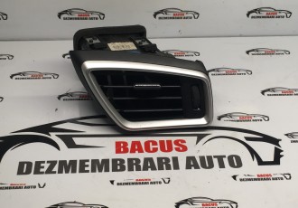 Grila ventilatie dreapta fata Nissan Qashqai 2 (2013-2016) [J11] 687604EA0A