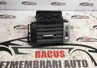 Grila Ventilatie Range Rover Evoque Partea dreapta 2017 cod- bj32018b09ac