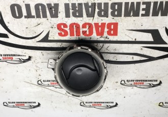 Gura de ventilație planșa de bord NISSAN NOTE E12 2013 cod- 68750-3VV0A 