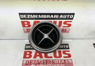 Gura ventilatie Mercedes A-class 2015 cod: A1768300354 , A 176 830 03 54