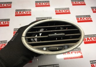 Gura ventilatoe Ford Focus 2 cod: 4m51 a014l21 ad