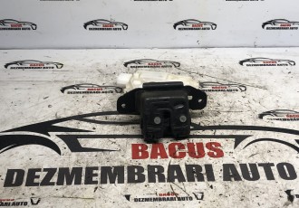 încuietoare Porbagaj TOYOTA YARIS 1.0 CAT 691500D030 