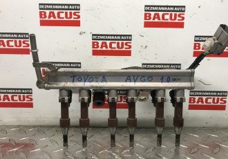 Injectoare cu rampa injectoare pentru Toyota Aygo ,Peugeot 107 1.0 Benzina , cod 232500Q040