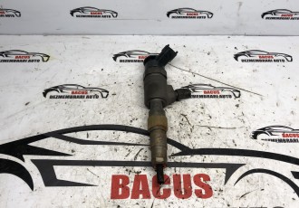 Injectoare Ford Fiesta / Kuga / Focus 1.5 / 1.6 cod cv6q9f593aa / 0445110489