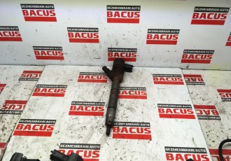 Injectoare Hyundai I40 1.7 CRDI cod: 0445110411; 33800-2A800