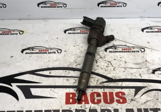 Injectoare Hyundai I40 1.7 CRDI cod: 0445110411; 33800-2A800 	