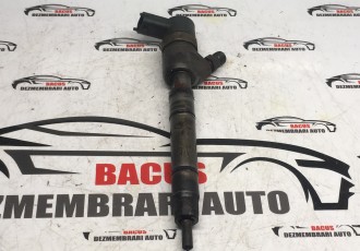 Injectoare Hyundai I40 1.7 CRDI cod: 0445110411; 33800-2A800