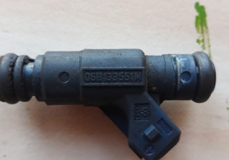 Injectoare Pentru Audi A4 A6 1.8t Benzina cod 06B133551M