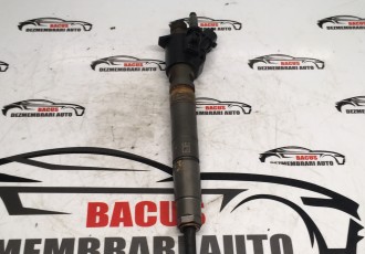 Injectoare Volvo V40 2.0 D3 an fab. 2013 cod: 0445116046 / 31303238