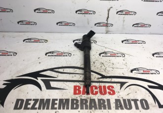 Injectoare Volvo XC90 cod: 0445110251