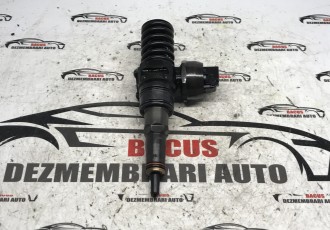 Injectoare VW Golf 5 1.9 tdi cod 038130073A / 0414720215