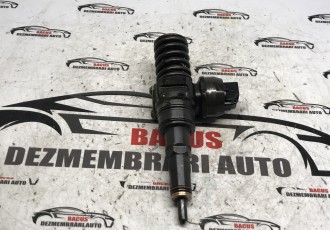 Injectoare VW Golf 5 1.9 tdi cod 038130073AG / 0414720215 	