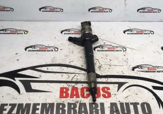 INJECTOR 095000-5760 1465A054 Denso Mitsubishi 