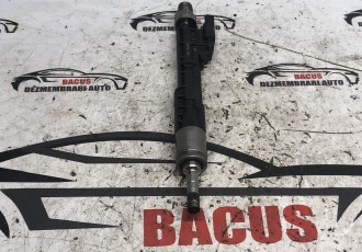 Injector 2.0 / 3.0 benzina BMW Seria 1 2 3 4 5 6 / X3 X5 X6 cod 7597870-05 / 0261500109