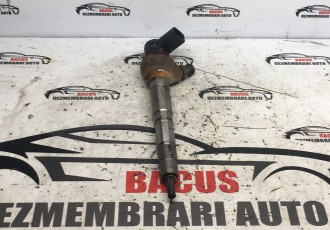 Injector Audi A4 B8 2.0 Tdi COD 04L130277AE - 0445110471