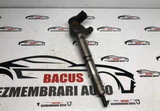 Injector Audi A4 B8 2.0 Tdi COD 04L130277AE - 0445110471