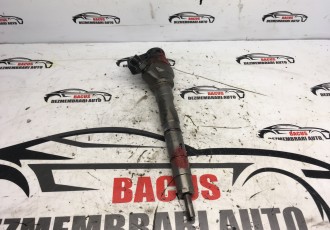 Injector Audi A4 B8 / Vw Golf 6 / Skoda / Seat 2.0 Tdi COD 0445110369 - 03L130277J