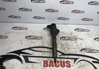 Injector BMW 2.0 3.0 d Euro 5 Cod 0445110617