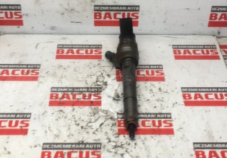 Injector BMW E90 2.0 D cod: 0445110289