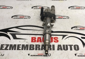 Injector BMW E90 / E87 2.0 Benzina Cod : 1353 7565137 03