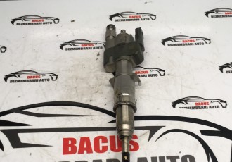 Injector Bmw E90 E91 E92 N43 2.0i cod 7589048 01