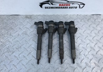 Injector Bmw F30 / F20 / F10 2.0 Diesel COD : 0445110601