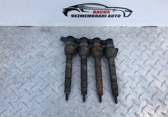 Injector BMW Seria 3 E90 / E91 / E81 2.0 D Cod: 0445110289