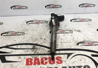 Injector BMW X3 F25 2.0 D 2015 cod 0445110743