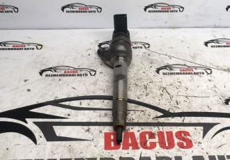 Injector BMW X3 F25 2.0 D 2015 cod 0445110743