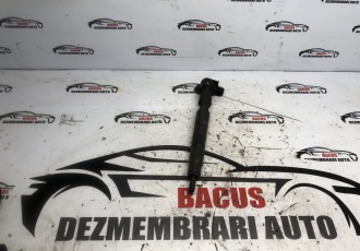 Injector combustibil Diesel Volvo s60 v60 2.0 D D5204T3 BOSCH D4 31303238